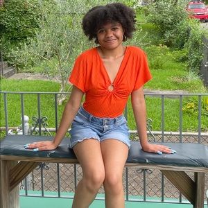 Meet your Posher, Gloria